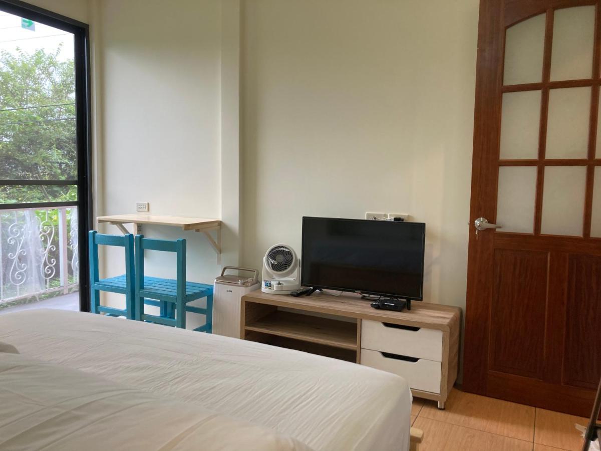 老老街 誠君民宿 Fenqihu Exterior foto