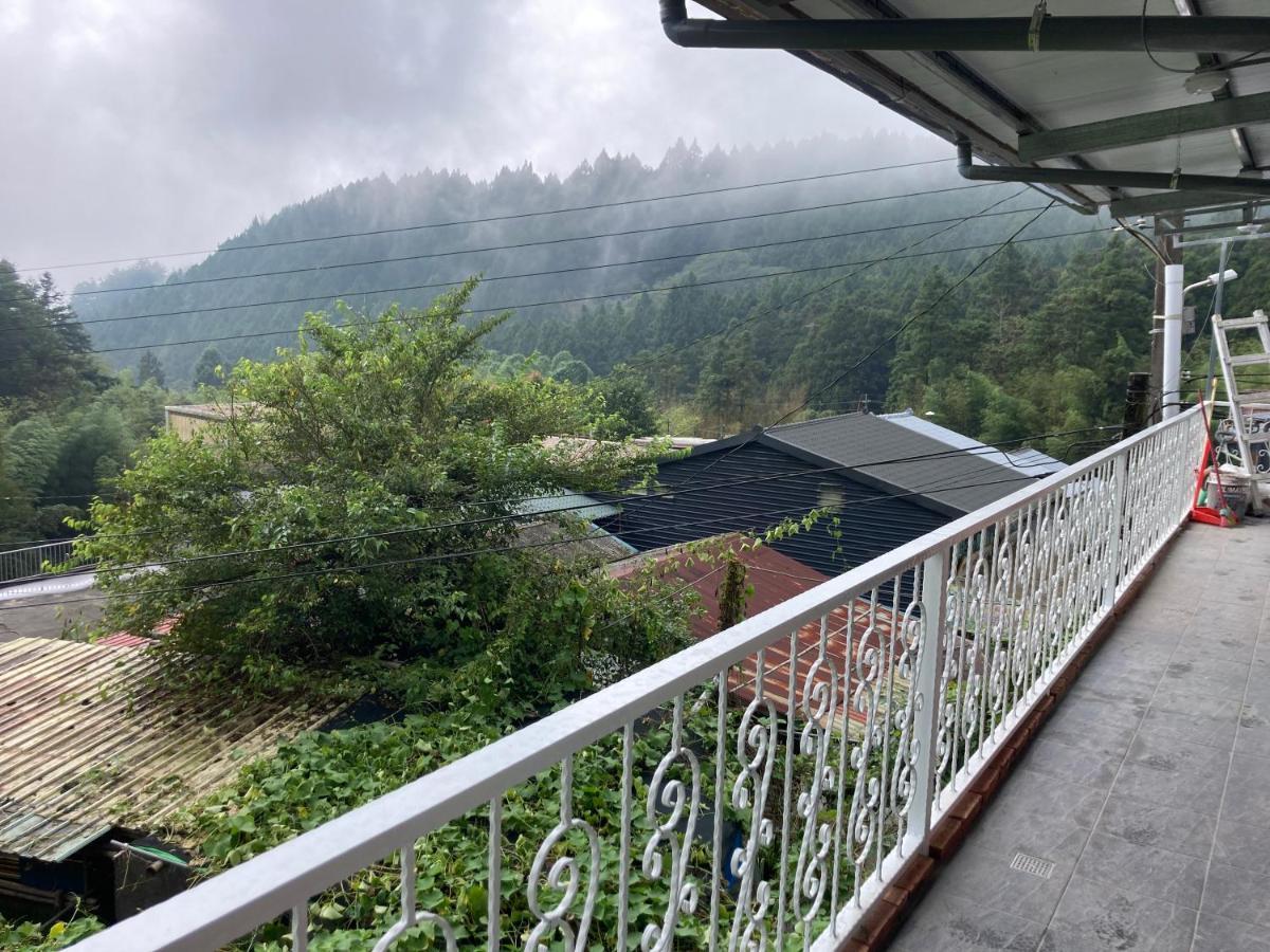 老老街 誠君民宿 Fenqihu Exterior foto